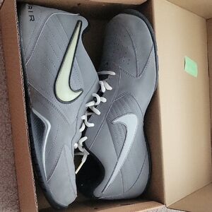 Nike AIR BASELINE LOW